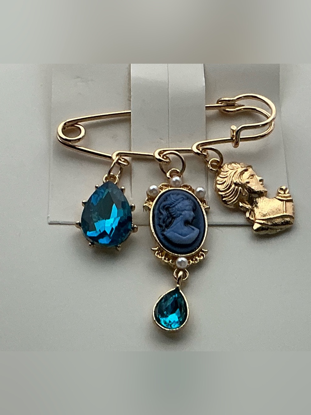 Gold-Tone Blue Cameo & Teardrop Charm Brooch Pin